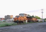 BNSF 3991 arrives on 264